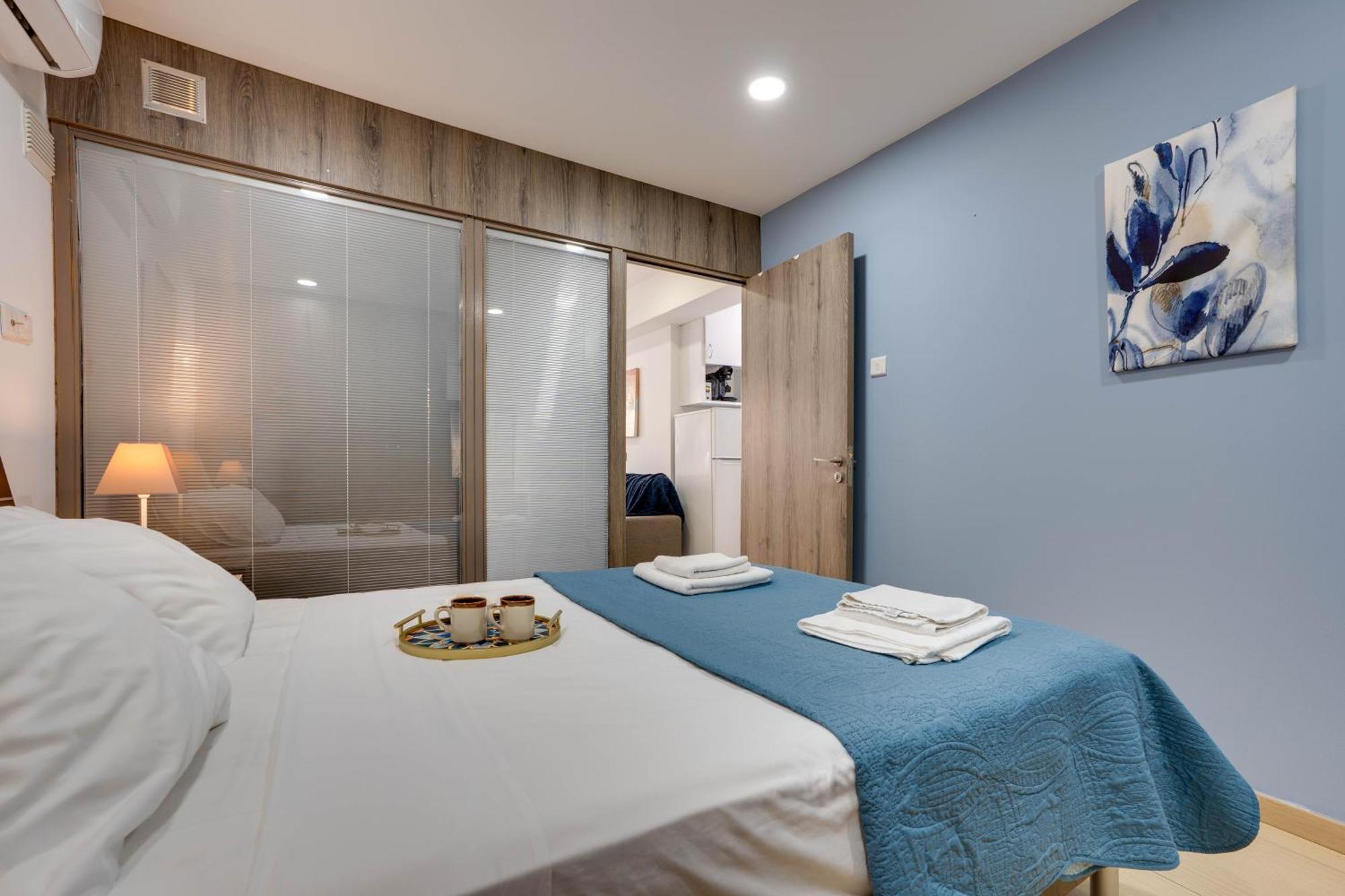 Atlantis Apartments 50M From Makenzy Seafront Larnaca Extérieur photo