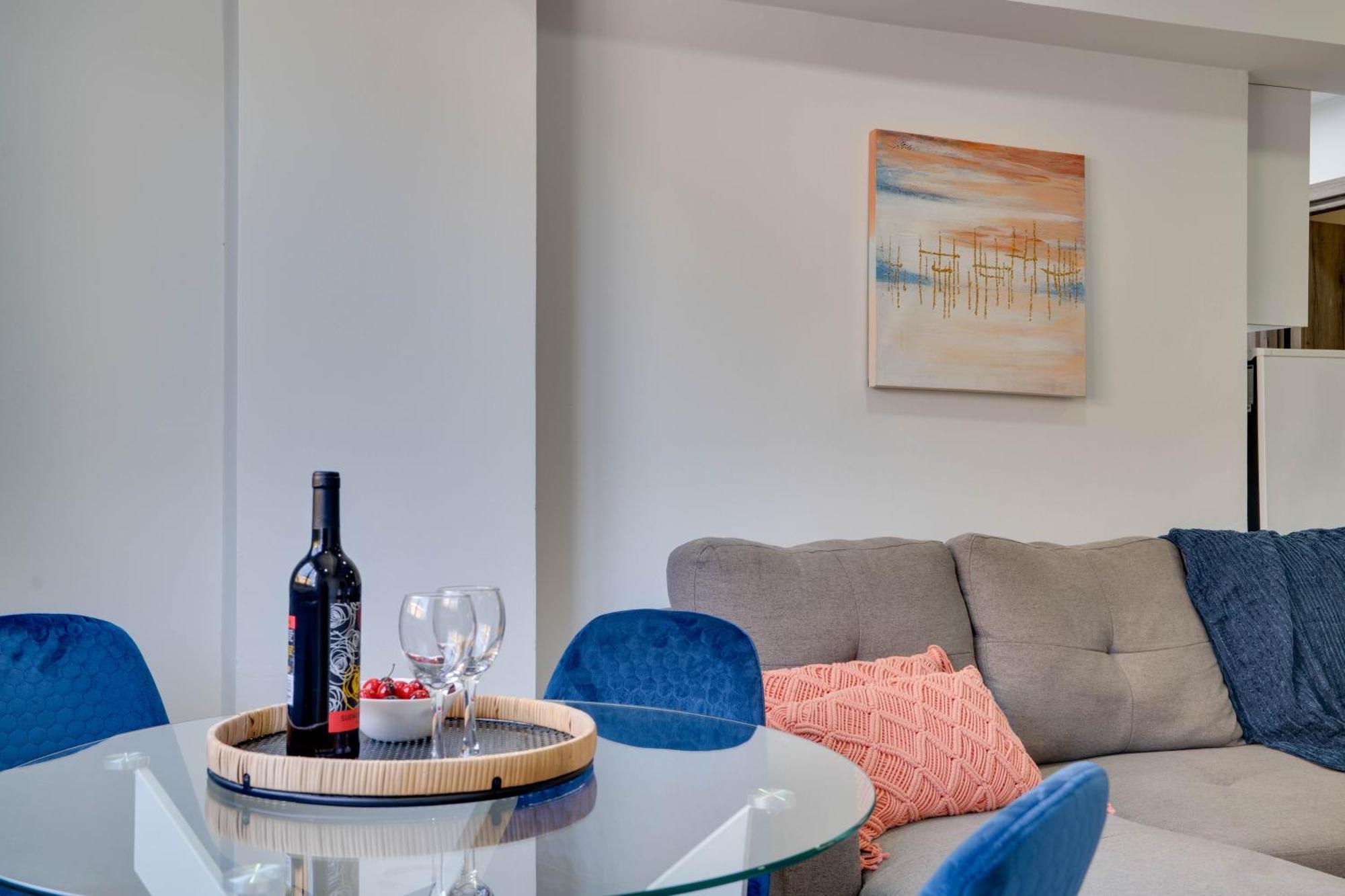 Atlantis Apartments 50M From Makenzy Seafront Larnaca Extérieur photo
