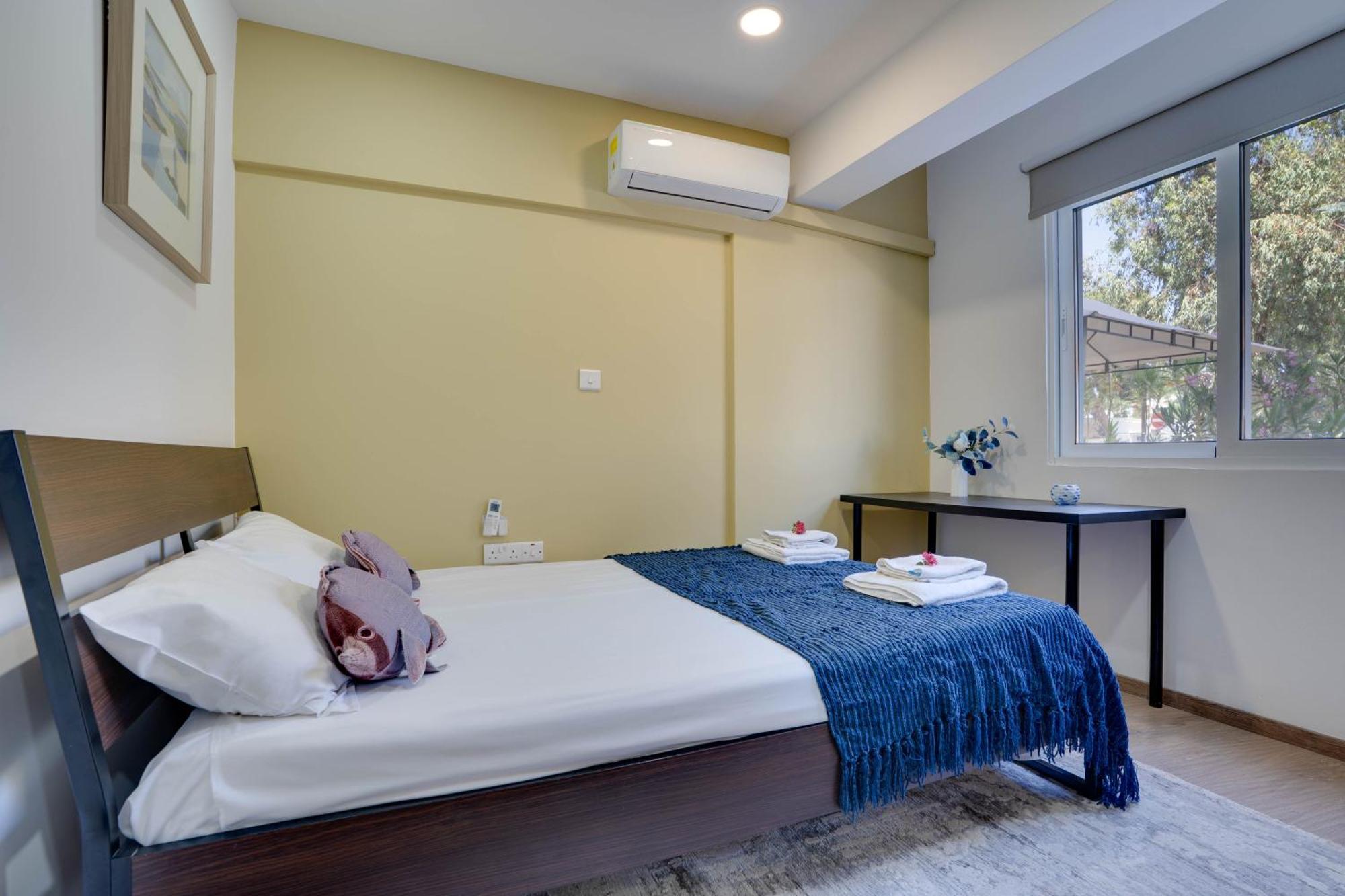 Atlantis Apartments 50M From Makenzy Seafront Larnaca Extérieur photo